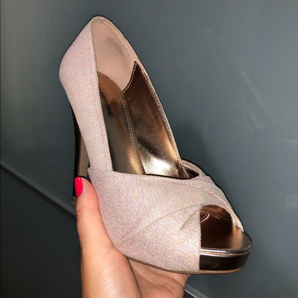 "Call it spring" beautiful pumps heels 🌷 - Picture 13 of 17